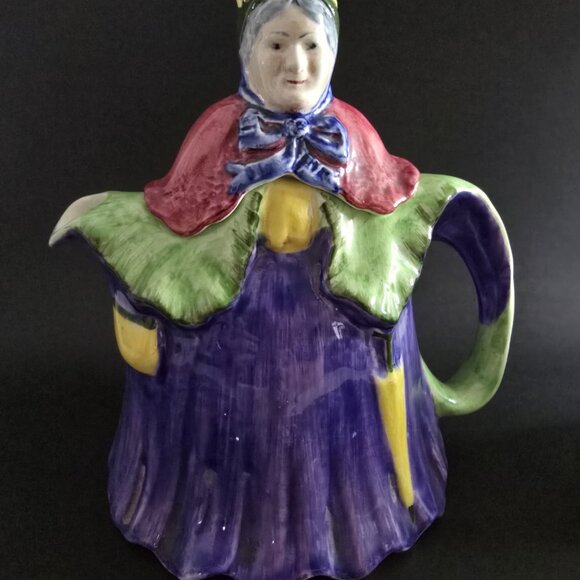 Collectible Vintage 1930s Little Old Lady Tea Set - Picture 5 of 8